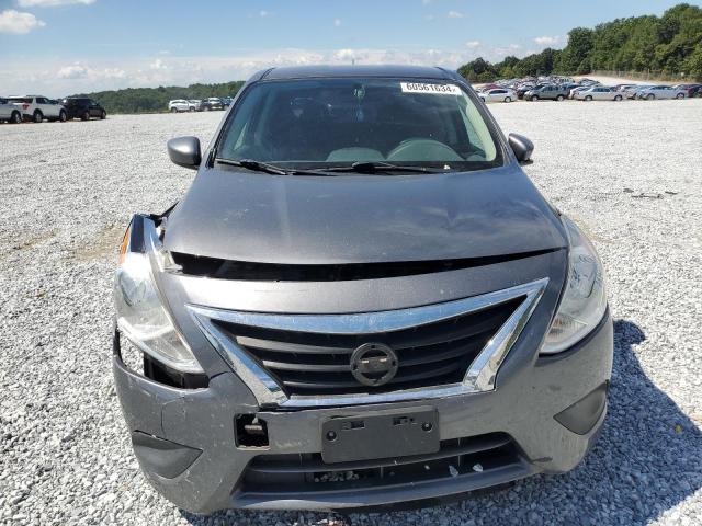 3N1CN7AP8KL832617 - 2019 NISSAN VERSA S GRAY photo 5