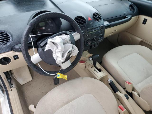 3VWBK31C75M409286 - 2005 VOLKSWAGEN NEW BEETLE GL 白色 照片 8