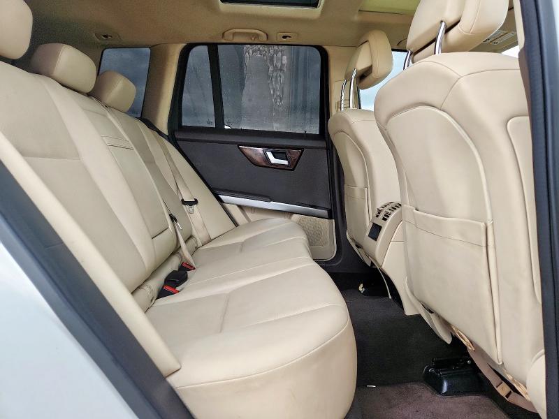 WDCGG5HB2EG257070 - 2014 MERCEDES-BENZ GLK 350 WHITE photo 11
