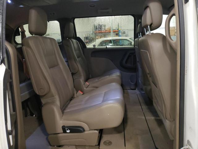 2C4RC1CG2CR229559 - 2012 CHRYSLER TOWN & COU TOURING L WHITE photo 11