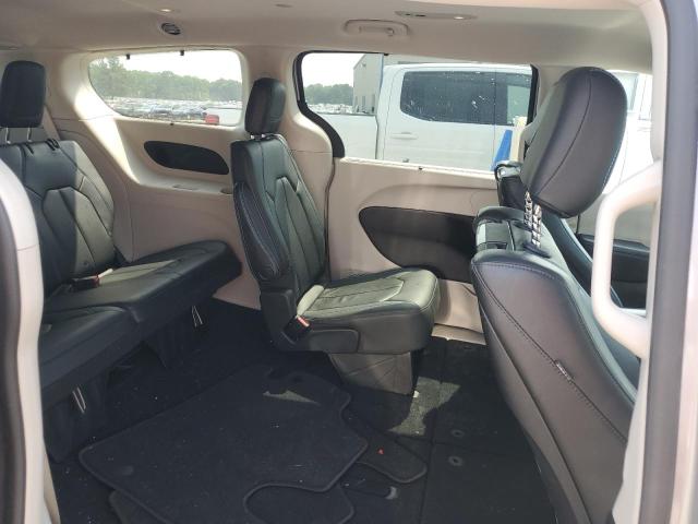 2C4RC1BG5MR507227 - 2021 CHRYSLER PACIFICA TOURING L SILVER photo 11