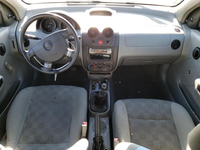 KL1TD52675B444365 - 2005 CHEVROLET AVEO BASE SILVER photo 8