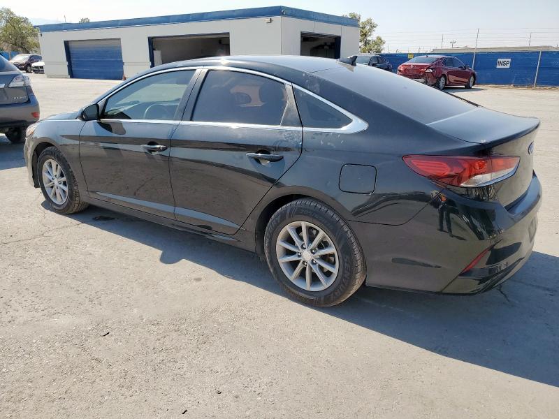 5NPE24AF7KH746946 - 2019 HYUNDAI SONATA SE BLACK photo 2