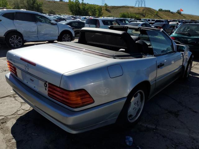 WDBFA66E1NF043732 - 1992 MERCEDES-BENZ 500 SL SILVER photo 4