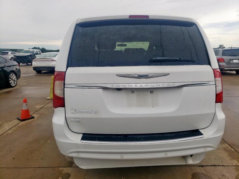 2C4RC1CG6GR283243 - 2016 CHRYSLER TOWN & COU TOURING L WHITE photo 6