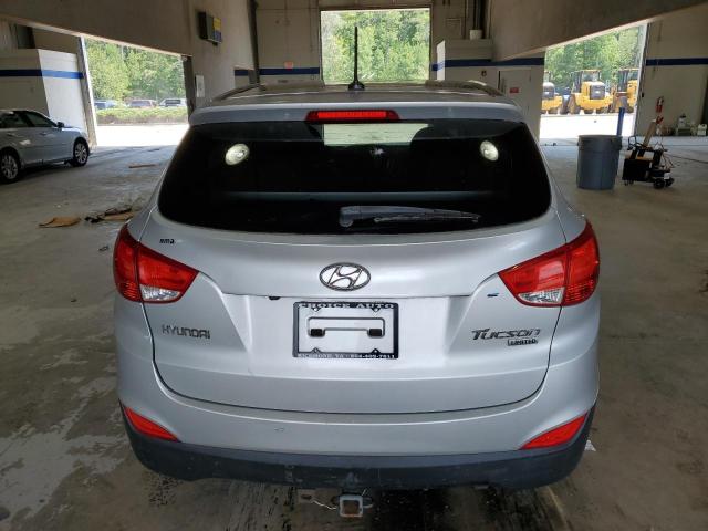 KM8JU3AC4AU030823 - 2010 HYUNDAI TUCSON GLS SILVER photo 6