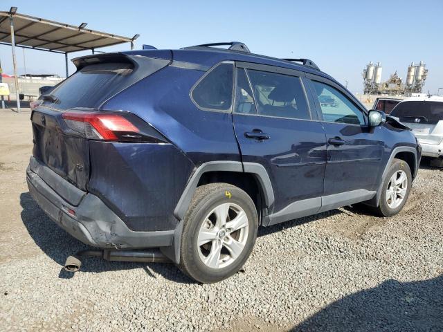 2T3W1RFVXLW078834 - 2020 TOYOTA RAV4 XLE BLUE photo 3