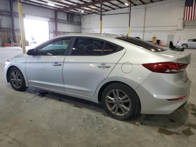 5NPD84LF3JH262228 - 2018 HYUNDAI ELANTRA SEL SILVER photo 2