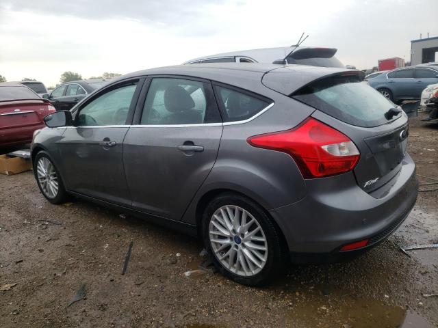 1FADP3N20DL130122 - 2013 FORD FOCUS TITANIUM GRAY photo 2