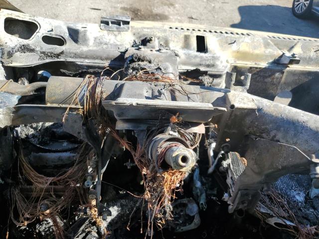 3C6TRVAG6JE118565 - 2018 RAM PROMASTER 1500 STANDARD WHITE photo 9