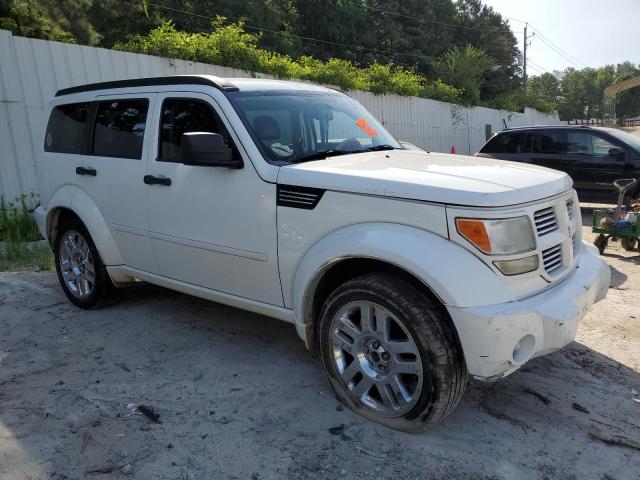 1D4PT5GK4AW139902 - 2010 DODGE NITRO SXT WHITE photo 4