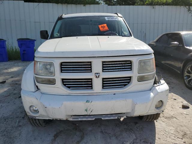 1D4PT5GK4AW139902 - 2010 DODGE NITRO SXT WHITE photo 5