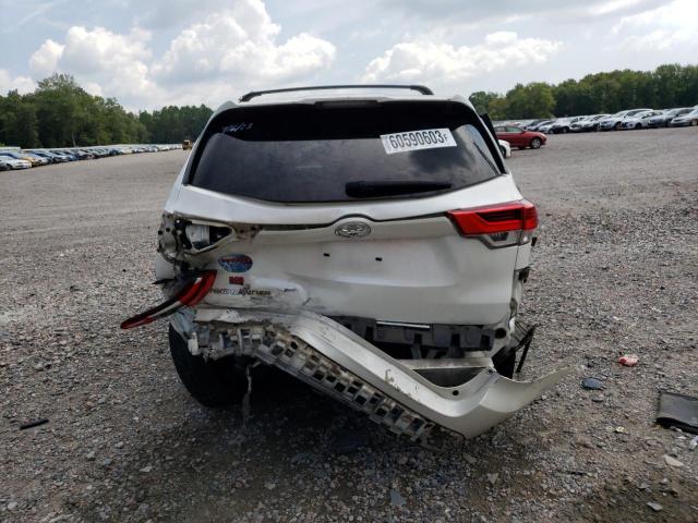 5TDZARFHXHS030668 - 2017 TOYOTA HIGHLANDER LE WHITE photo 6