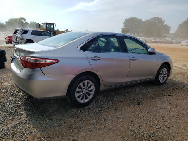 4T4BF1FK8GR557720 - 2016 TOYOTA CAMRY LE SILVER photo 3