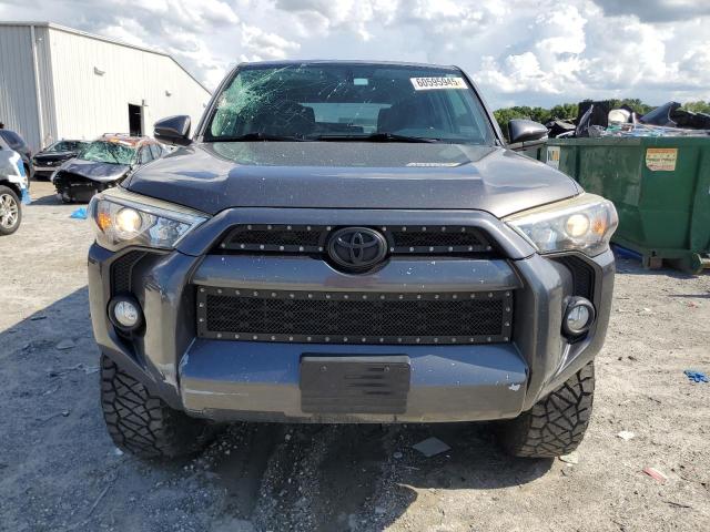 JTEBU5JRXH5435433 - 2017 TOYOTA 4RUNNER SR5/SR5 PREMIUM CHARCOAL photo 5