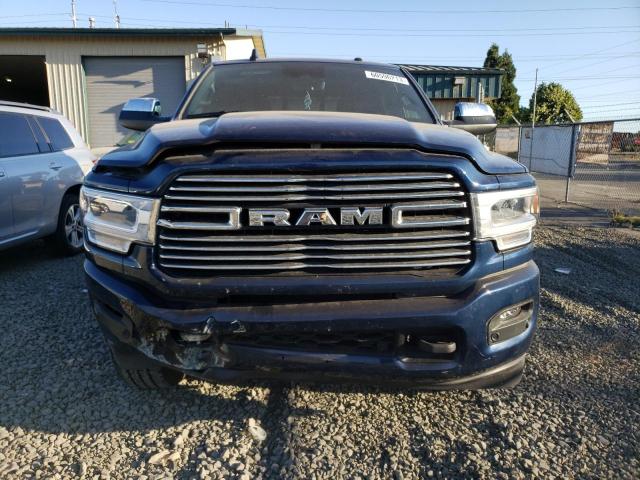 3C6UR5FL8NG254409 - 2022 RAM 2500 LARAMIE BLUE photo 5