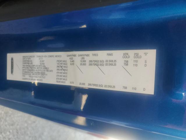 3AKJGLDR7JSHZ7177 - 2018 FREIGHTLINER CASCADIA Blau Foto 10