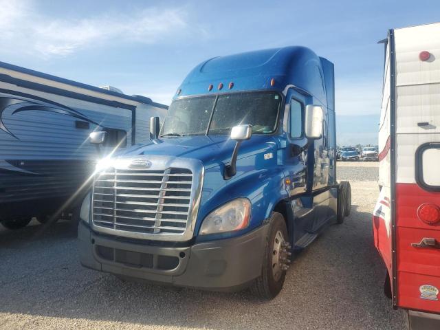 3AKJGLDR7JSHZ7177 - 2018 FREIGHTLINER CASCADIA Blau Foto 2