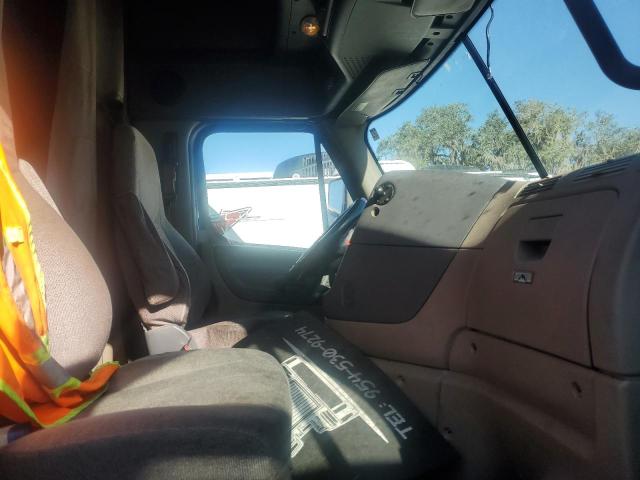 3AKJGLDR7JSHZ7177 - 2018 FREIGHTLINER CASCADIA Blau Foto 5