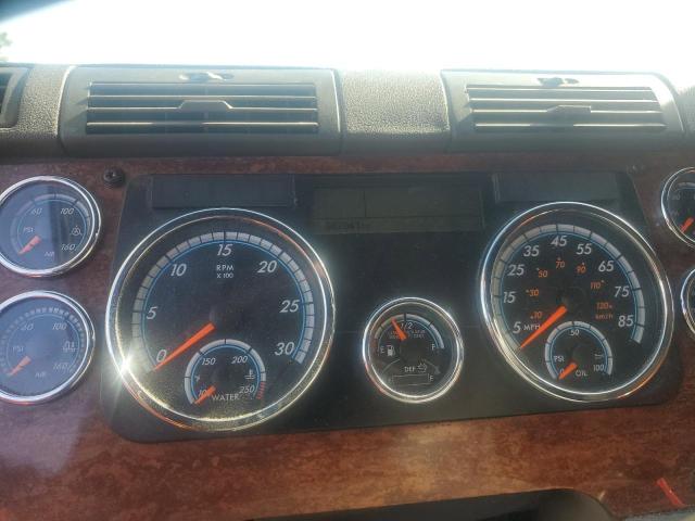 3AKJGLDR7JSHZ7177 - 2018 FREIGHTLINER CASCADIA Blau Foto 8