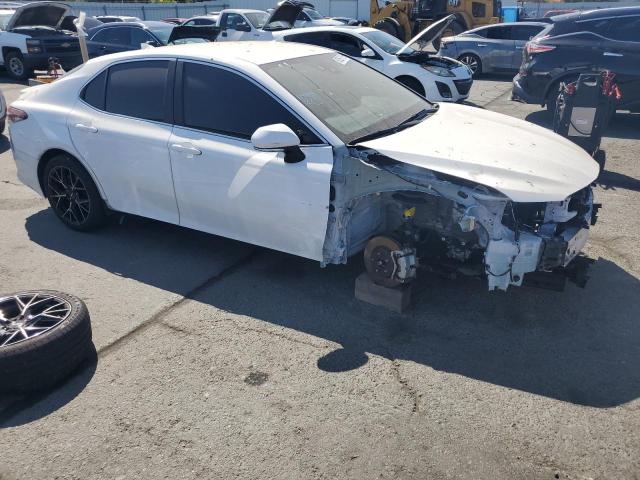 4T1G11BK5PU102490 - 2023 TOYOTA CAMRY SE NIGHT SHADE WHITE photo 4