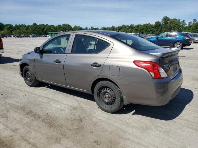 3N1CN7APXFL879119 - 2015 NISSAN VERSA S GRAY photo 2