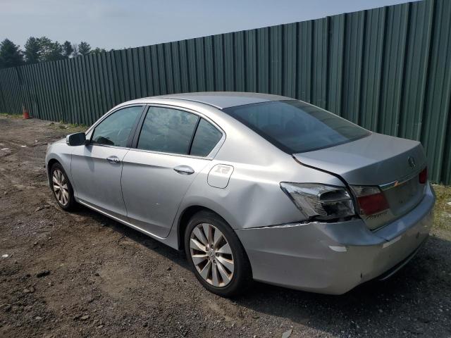 1HGCR2F72FA067514 - 2012 HONDA ACCORD EX SILVER photo 2