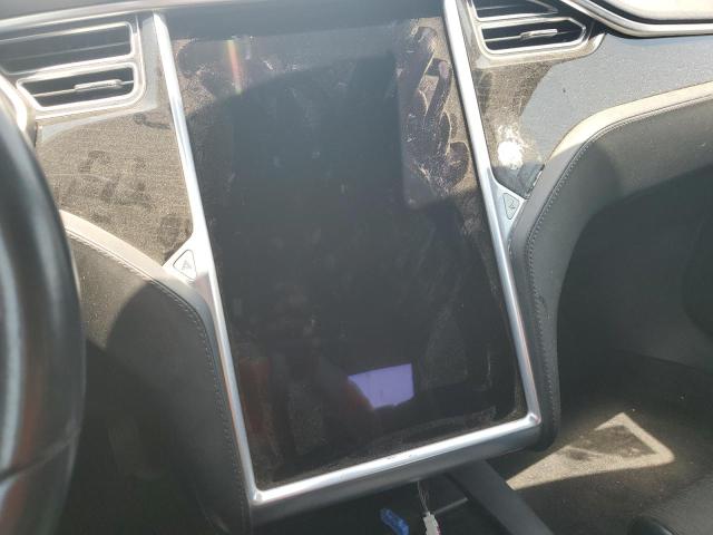 5YJSA1E16HF198903 - 2017 TESLA MODEL S 白色 照片 9