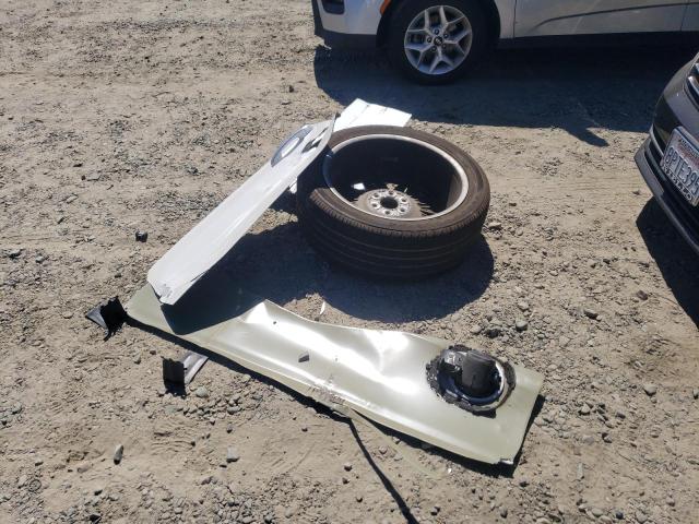 1GYS4HKJ5JR324084 - 2018 CADILLAC ESCALADE ESV LUXURY WHITE photo 13