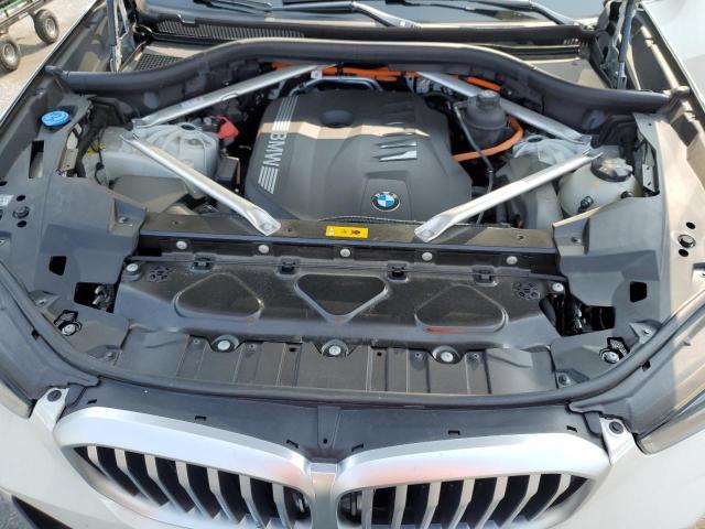 5UX43EU01R9U24147 - 2024 BMW X5 XDRIVE50E WHITE photo 12