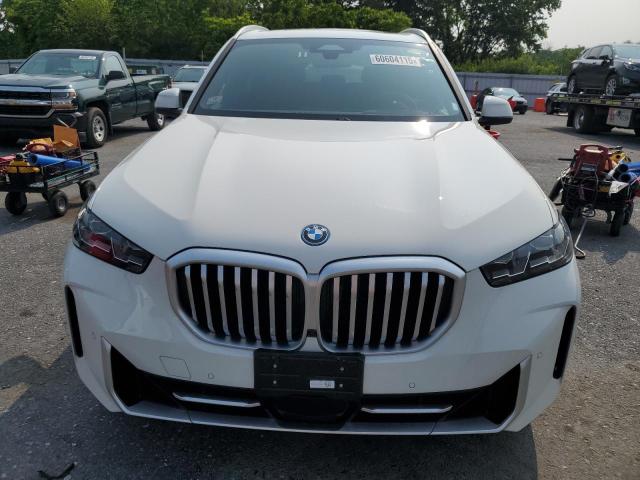5UX43EU01R9U24147 - 2024 BMW X5 XDRIVE50E WHITE photo 5