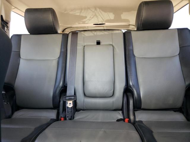 1J8HH48K28C129322 - 2008 JEEP COMMANDER SPORT Silber Foto 10