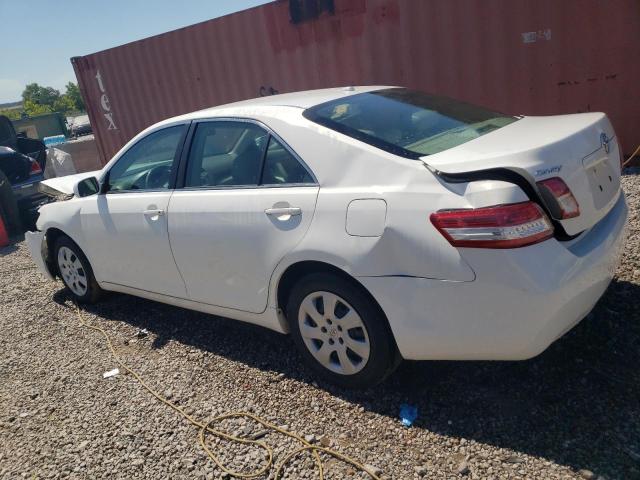 4T1BF3EK1BU656475 - 2011 TOYOTA CAMRY BASE WHITE photo 2