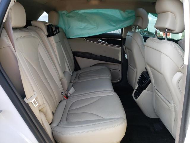 2LMPJ8LRXHBL29481 - 2017 LINCOLN MKX RESERVE Սպիտակ լուսանկար 10