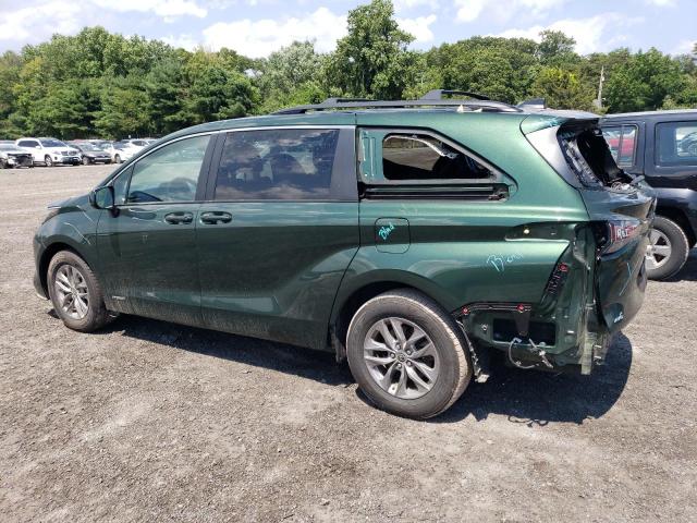 5TDBSKFC9MS035266 - 2021 TOYOTA SIENNA LE GREEN photo 2