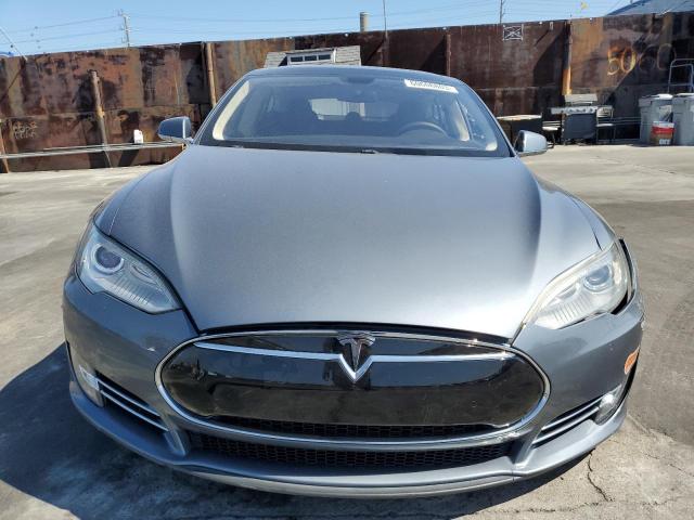 5YJSA1CP3DFP24700 - 2013 TESLA MODEL S Մոխրագույն լուսանկար 5