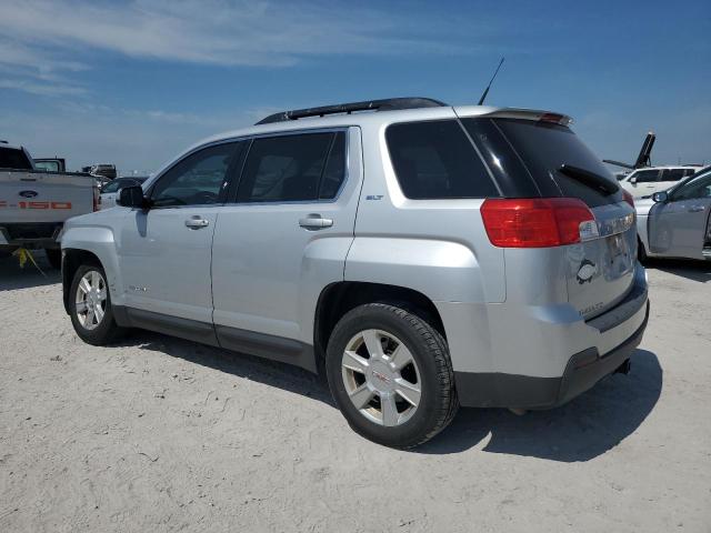 2GKALUEK3D6128019 - 2013 GMC TERRAIN SLT SILVER photo 2