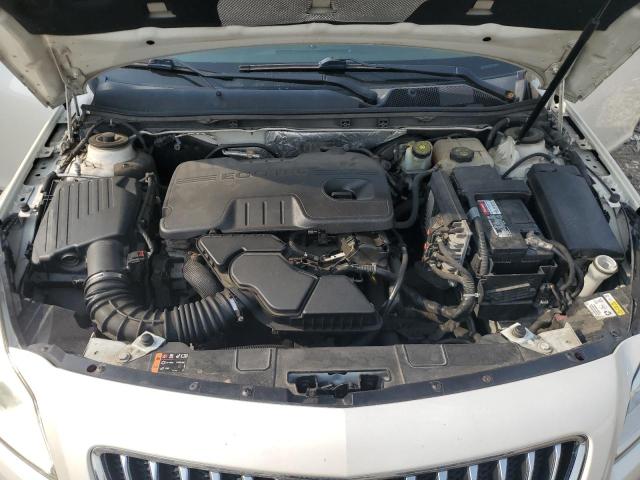 2G4GT5GK3C9157022 - 2012 BUICK REGAL PREMIUM WHITE photo 11