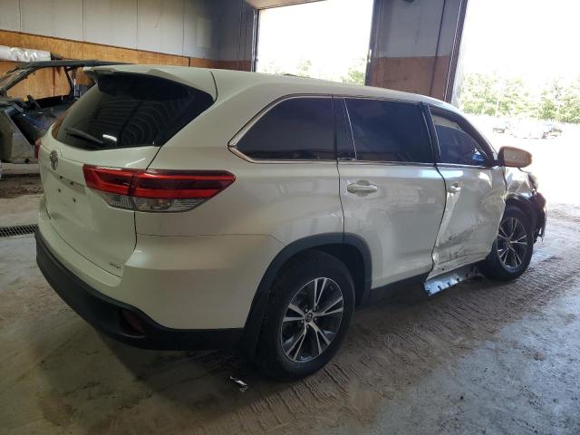 5TDBZRFH8KS924220 - 2019 TOYOTA HIGHLANDER LE WHITE photo 3