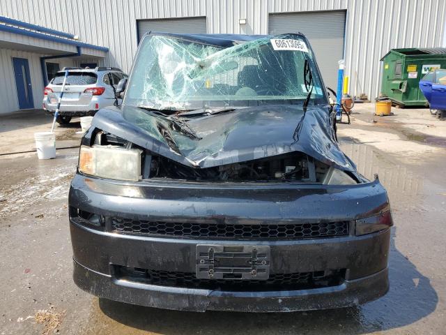 JTLKT324X64126874 - 2006 TOYOTA SCION XB BLACK photo 5