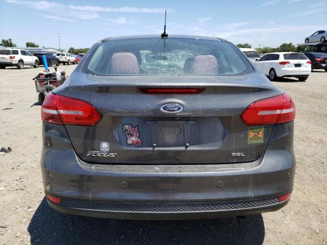 1FADP3H2XJL260626 - 2018 FORD FOCUS SEL GRAY photo 6