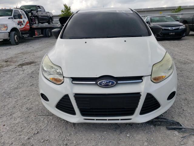 1FAHP3E21CL323170 - 2012 FORD FOCUS S WHITE photo 5