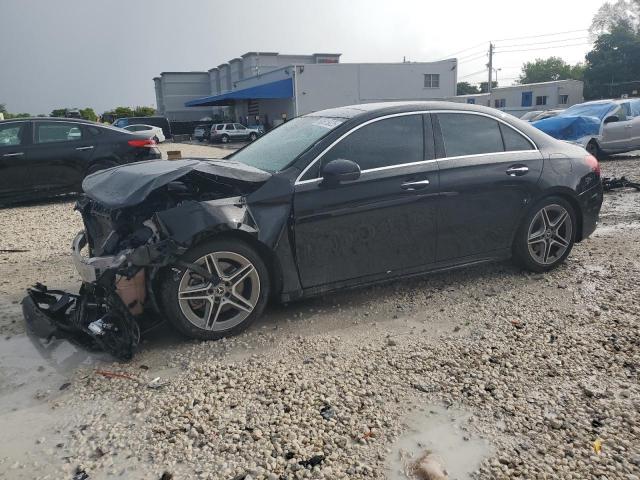 2019 MERCEDES-BENZ A 220, null