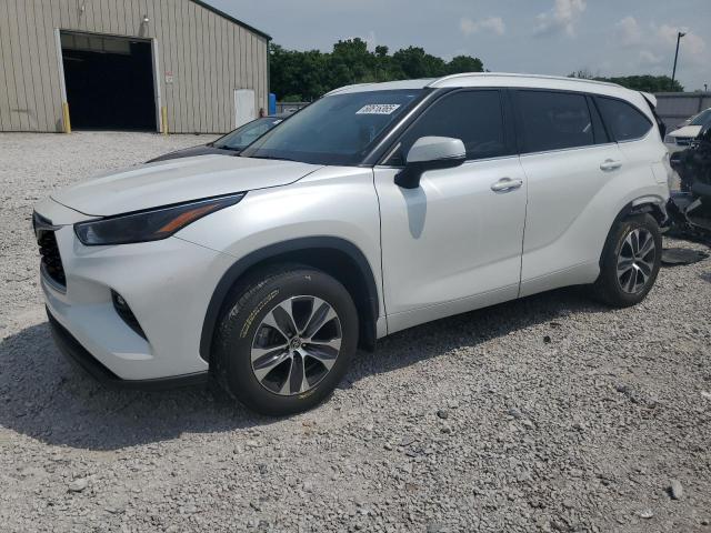 2022 TOYOTA HIGHLANDER XLE, 