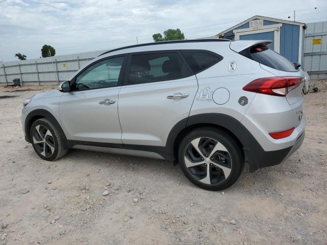 KM8J33A23JU822570 - 2018 HYUNDAI TUCSON VALUE SILVER photo 2