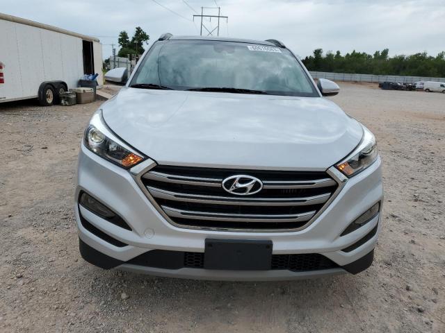 KM8J33A23JU822570 - 2018 HYUNDAI TUCSON VALUE SILVER photo 5