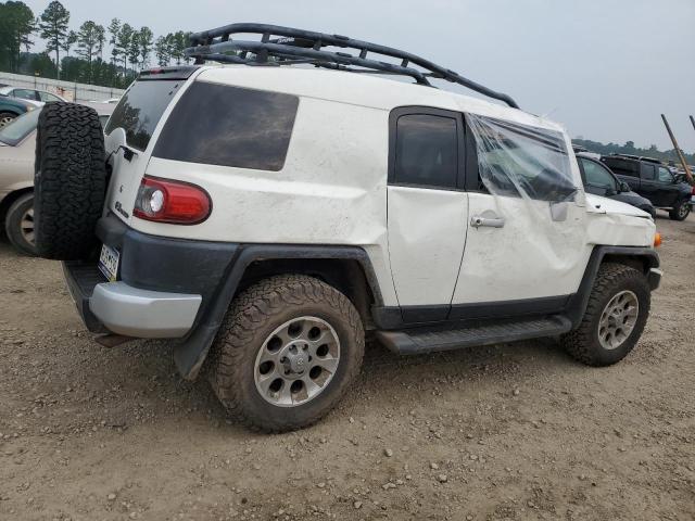 JTEBU4BF0CK142858 - 2012 TOYOTA FJ CRUISER WHITE photo 3