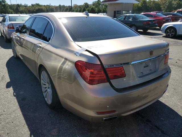 WBAKB83519CY61026 - 2009 BMW 750 LI GOLD photo 3