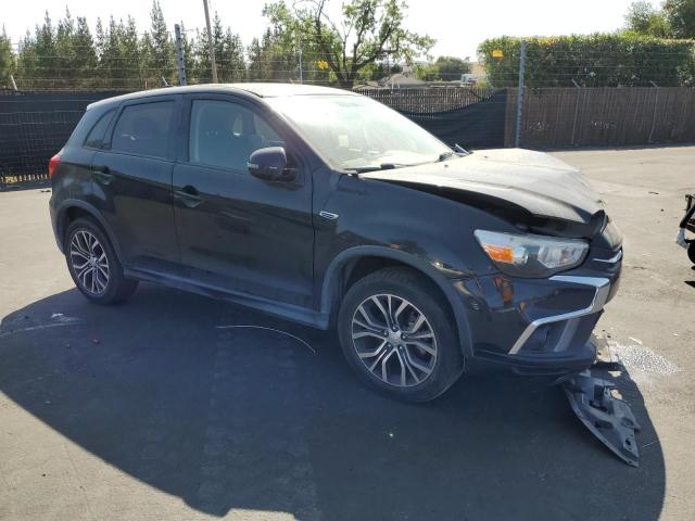 JA4AP3AW9JU002094 - 2018 MITSUBISHI OUTLANDER ES BLACK photo 4