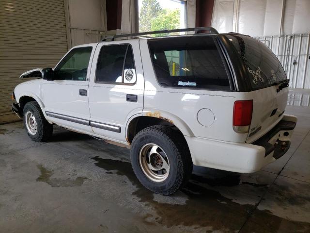 1GNDT13W0Y2130317 - 2000 CHEVROLET BLAZER WHITE photo 2